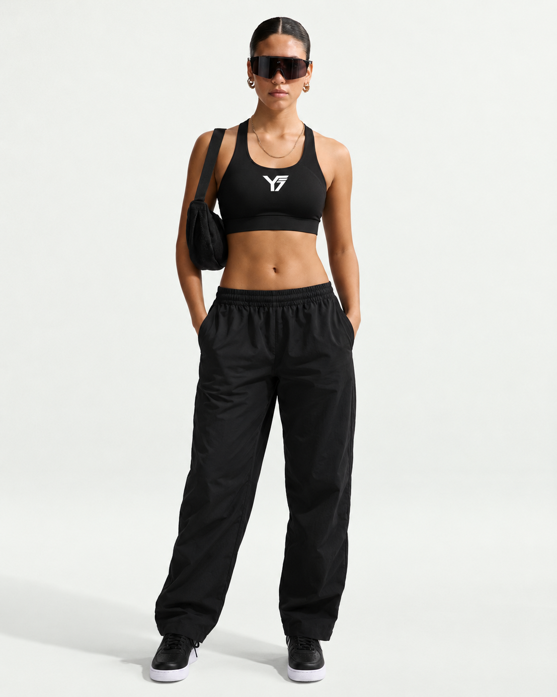 Y7 Tempo
Top de sport court pour femme avec soutien-gorge intégré à maintien régulier